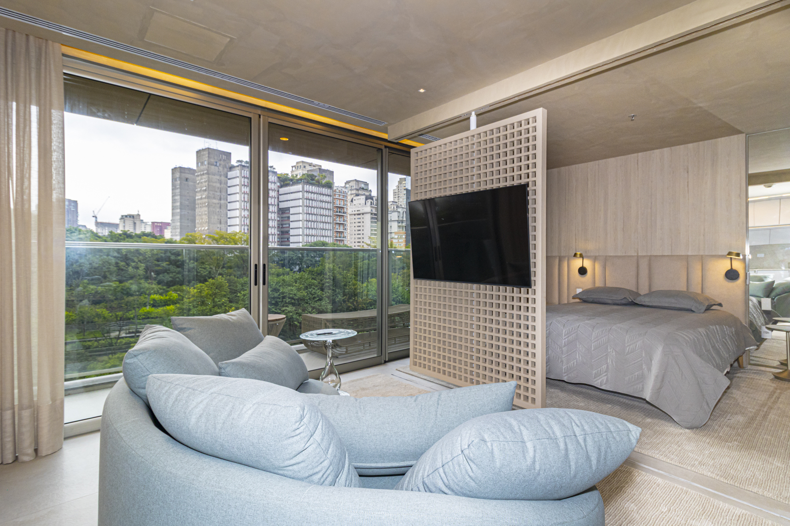 W Condo-003